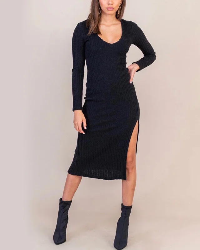 Lush Clothing - V-Neck Long Sleeve Side Slit Knit Midi Dress in Black Comfortable Fit-and-Flare Midi Dress