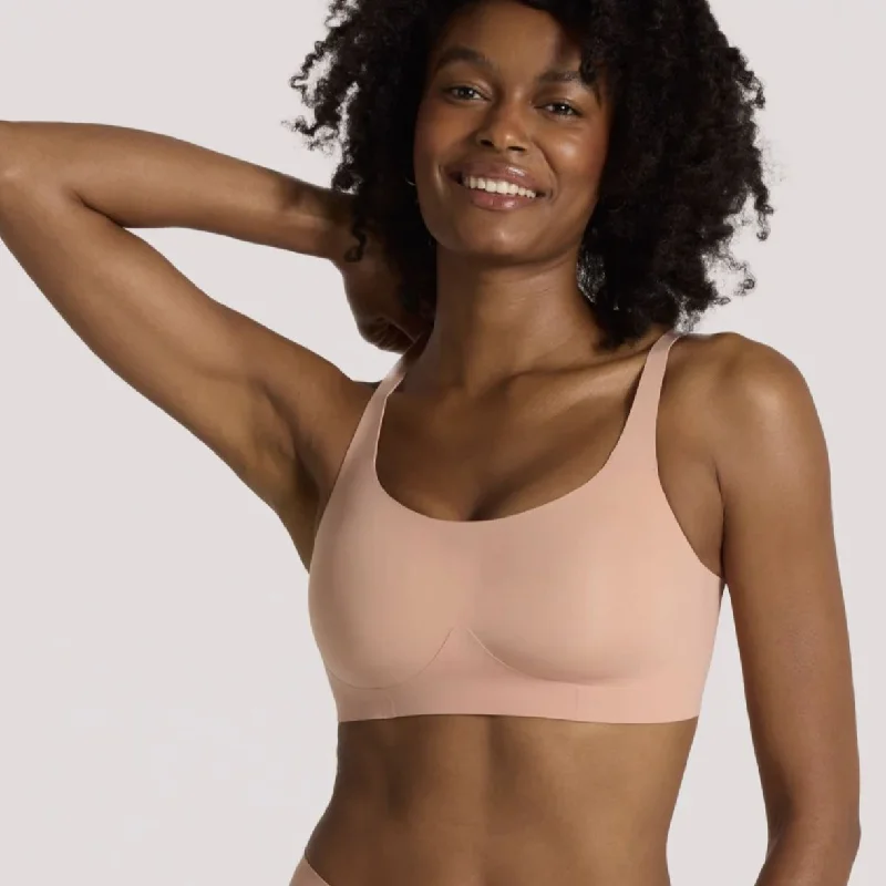 Evelyn & Bobbie Structured Scoop Bra in Himalayan Salt Elegant Silk Bra