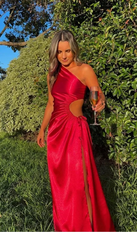 NOUR SCARLETT RED MAXI DRESS Fashionable Layered Maxi Dress