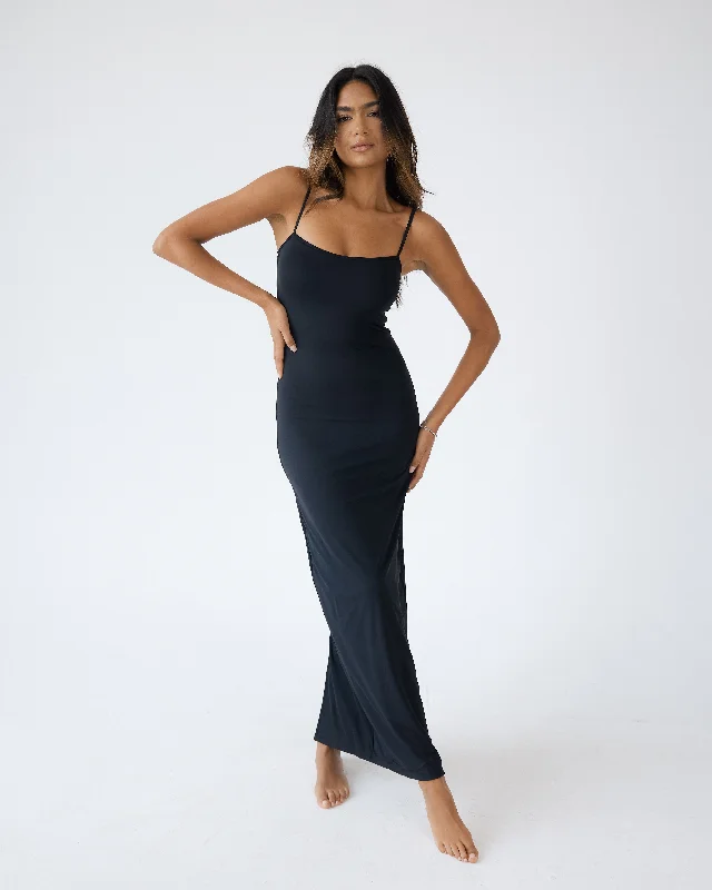 Brami Maxi Dress Classic Solid Maxi Dress