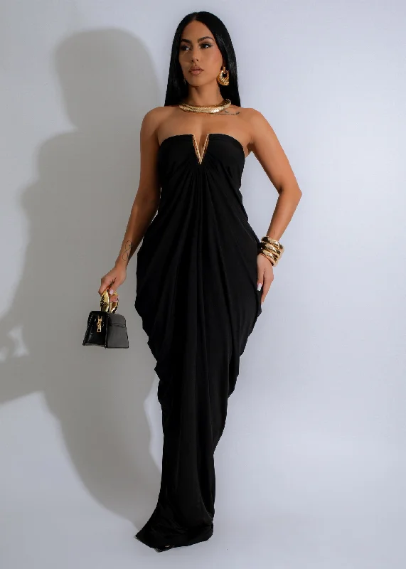 Venus Charm Ruched Maxi Dress Black Trendy Fit-and-Flare Maxi Dress