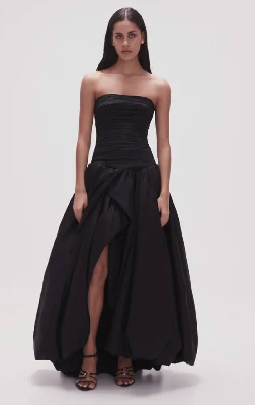 Violette Bubble Hem Maxi Dress (Black) Cozy Open-Back Maxi Dress