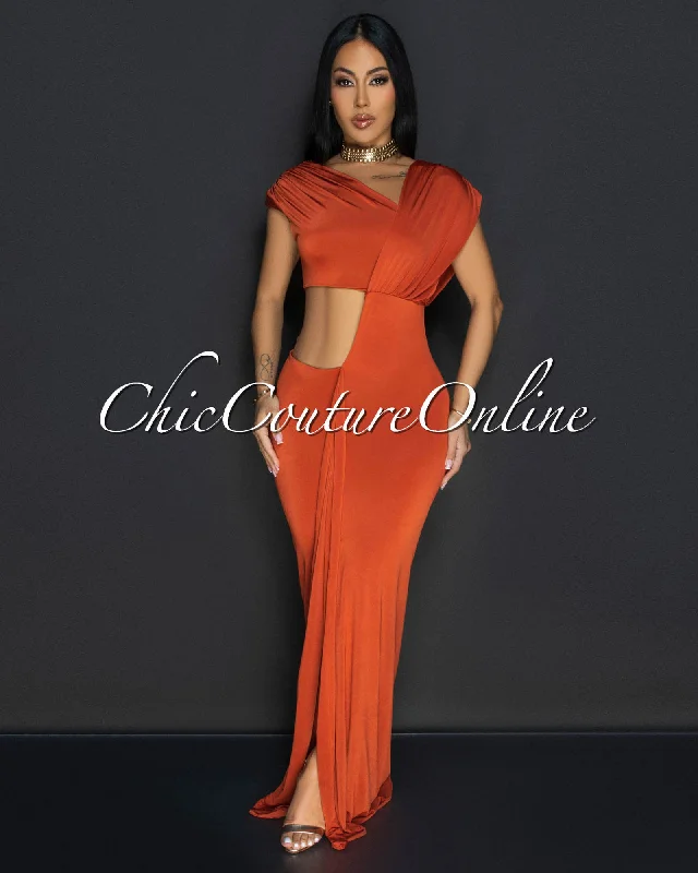 Violi Rust Off Shoulder Cut Out Maxi Dress Stylish Maxi Dress with Pleats